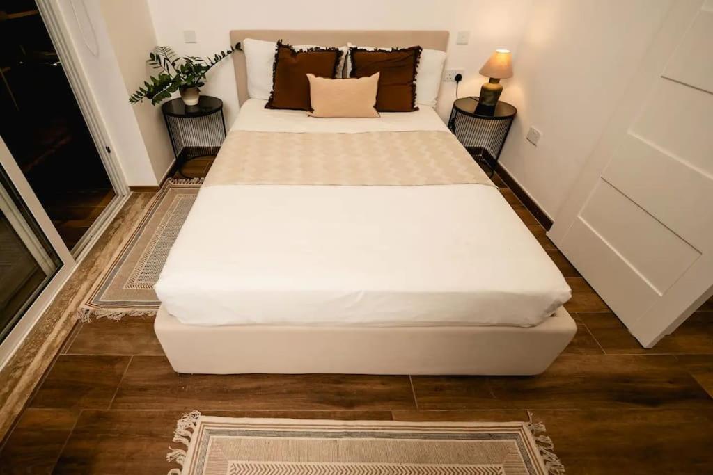 Luxurious & Stylish Penthouse With Private Pool Apartment Msida Ngoại thất bức ảnh