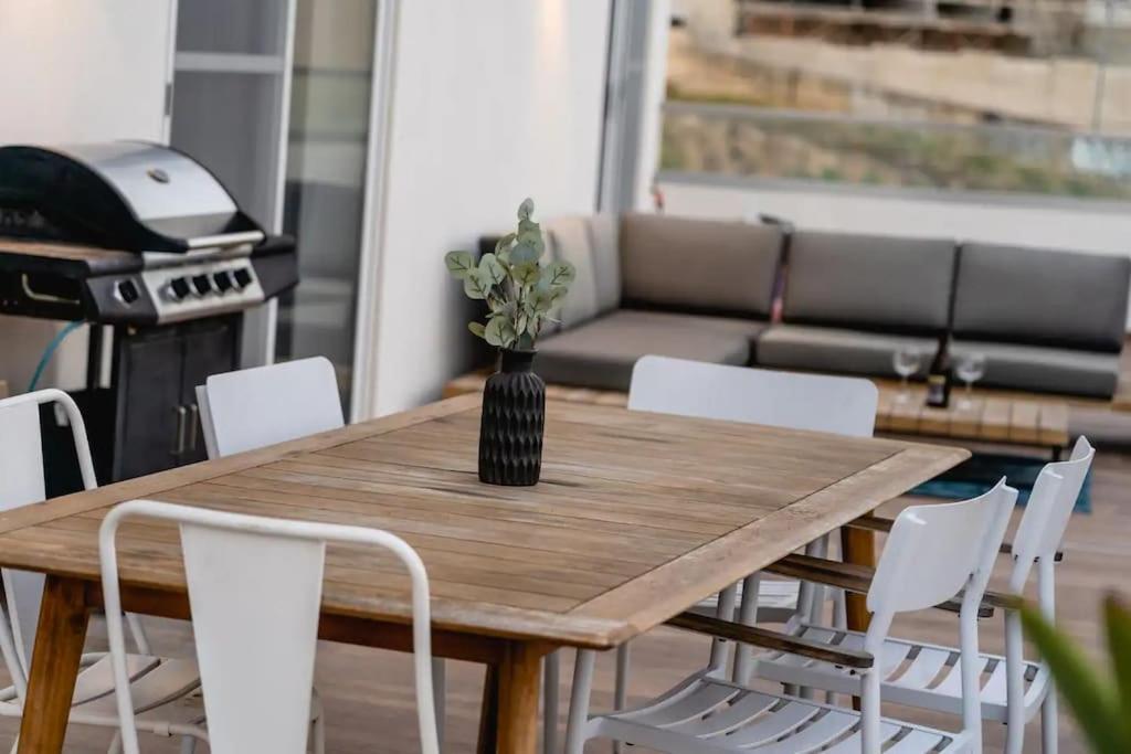 Luxurious & Stylish Penthouse With Private Pool Apartment Msida Ngoại thất bức ảnh