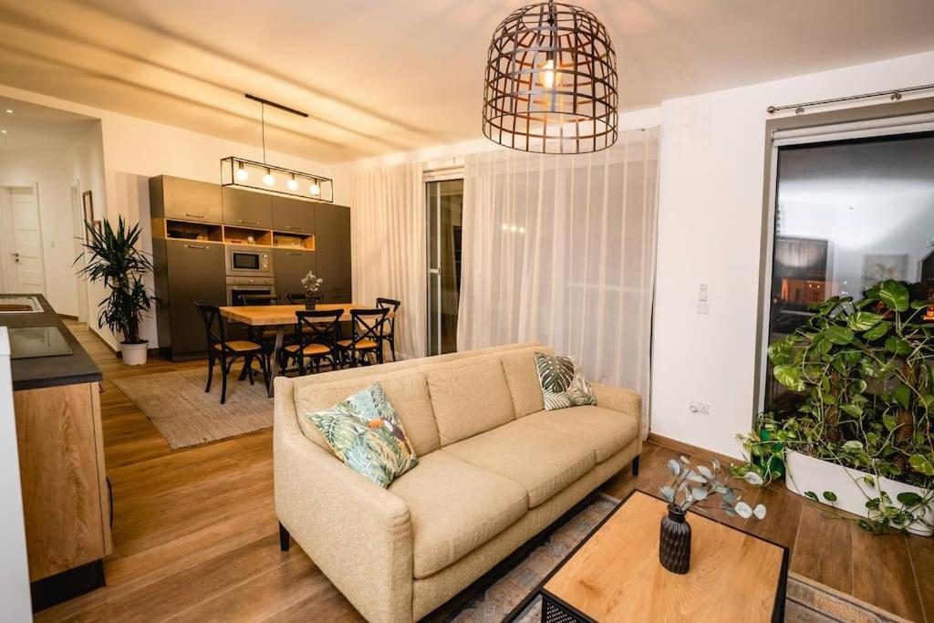 Luxurious & Stylish Penthouse With Private Pool Apartment Msida Ngoại thất bức ảnh